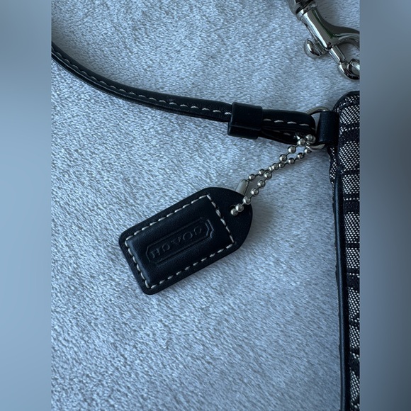 ‼️SOLD‼️Authentic Vintage Coach Soho Mini Black and Gray Logo Wristlet - Picture 5 of 13